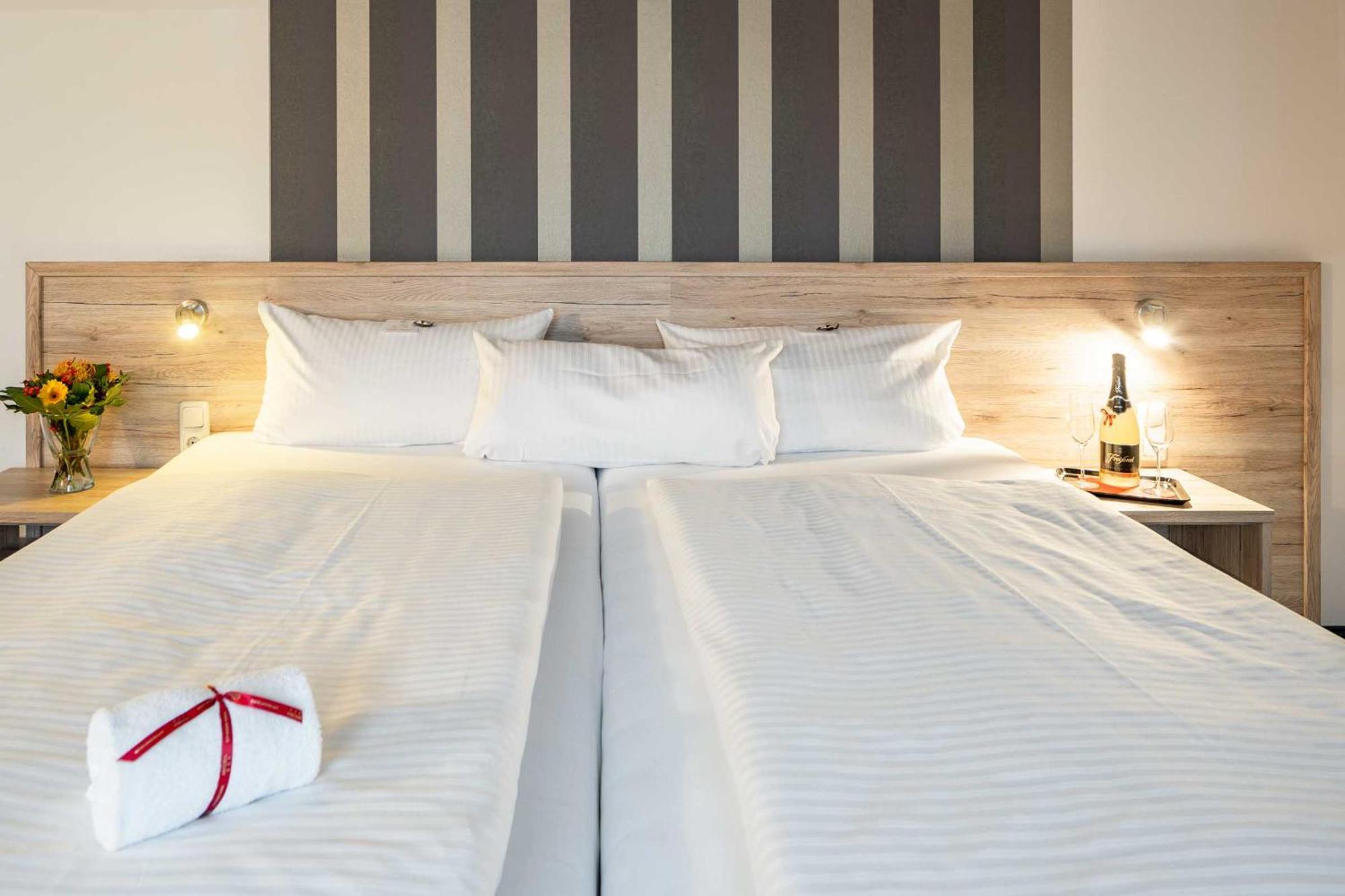 Astoria City Resort إسن المظهر الخارجي الصورة